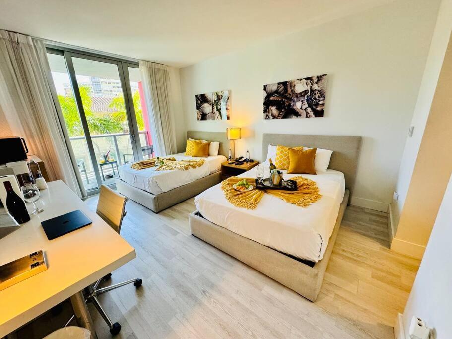 Beachwalk & Apartment